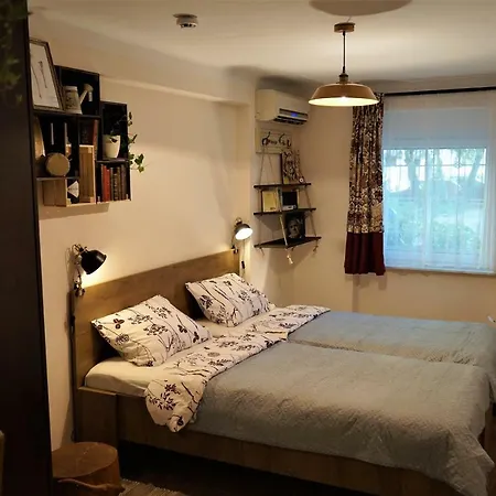Momo'S Studio Apartment Zagreb Exterior photo