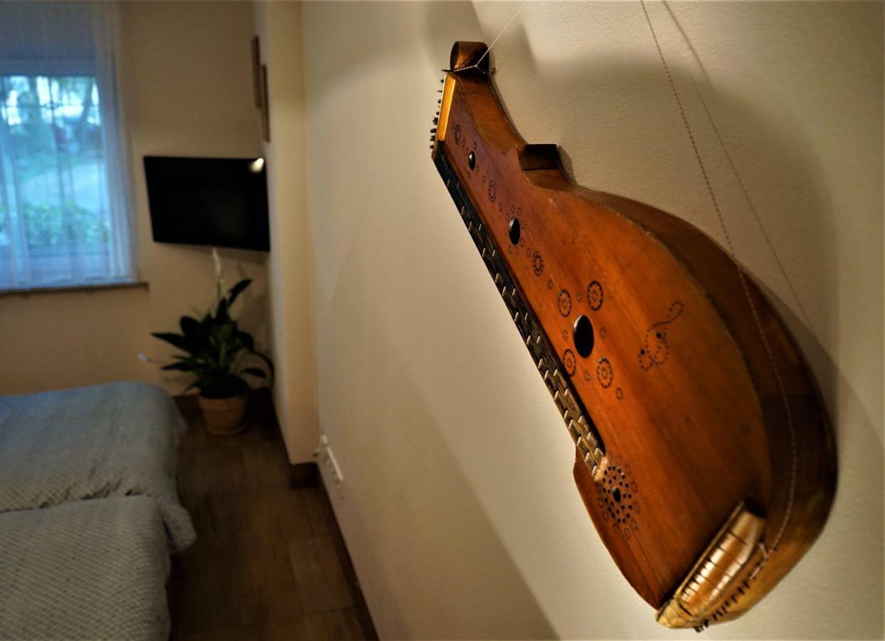 Momo's Apartment